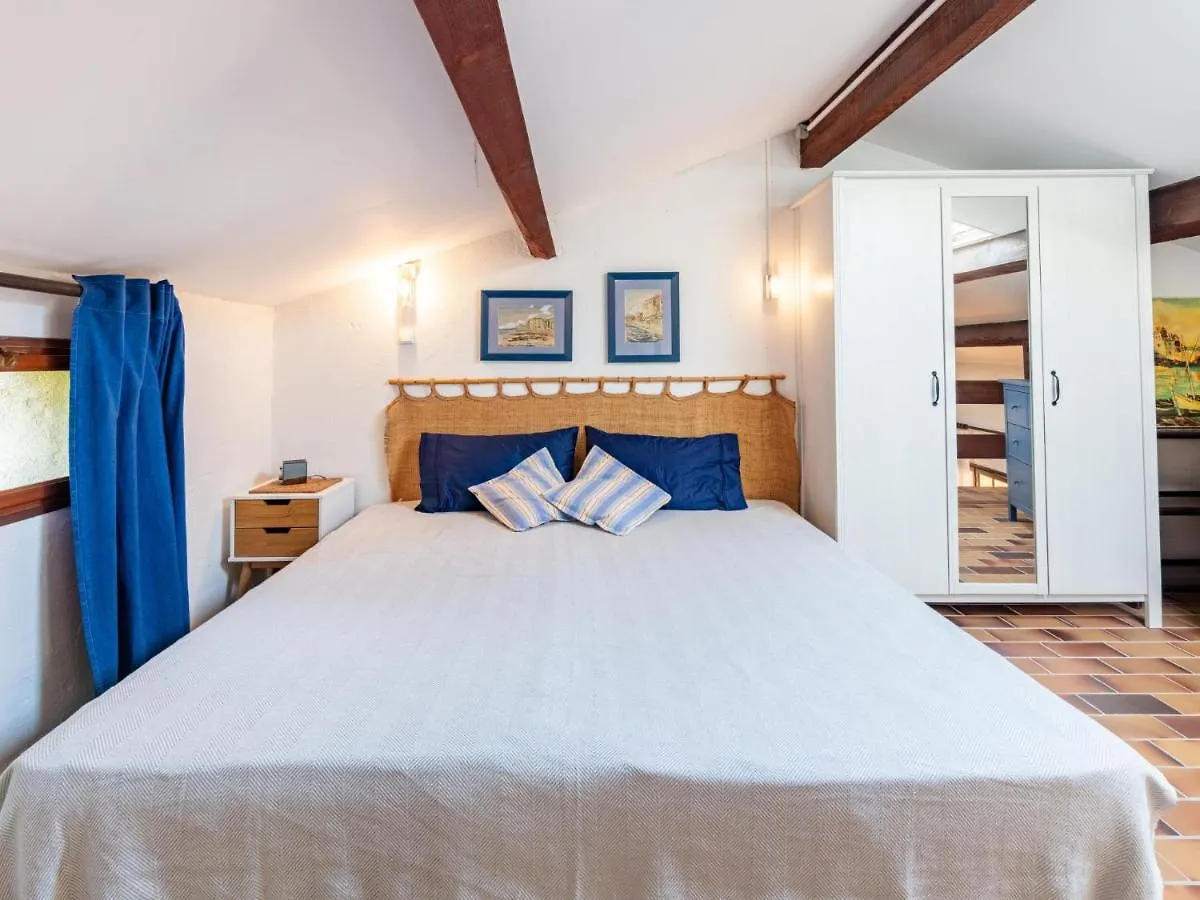 Holiday Home La Maison Bleue - Gri145 By Interhome Grimaud