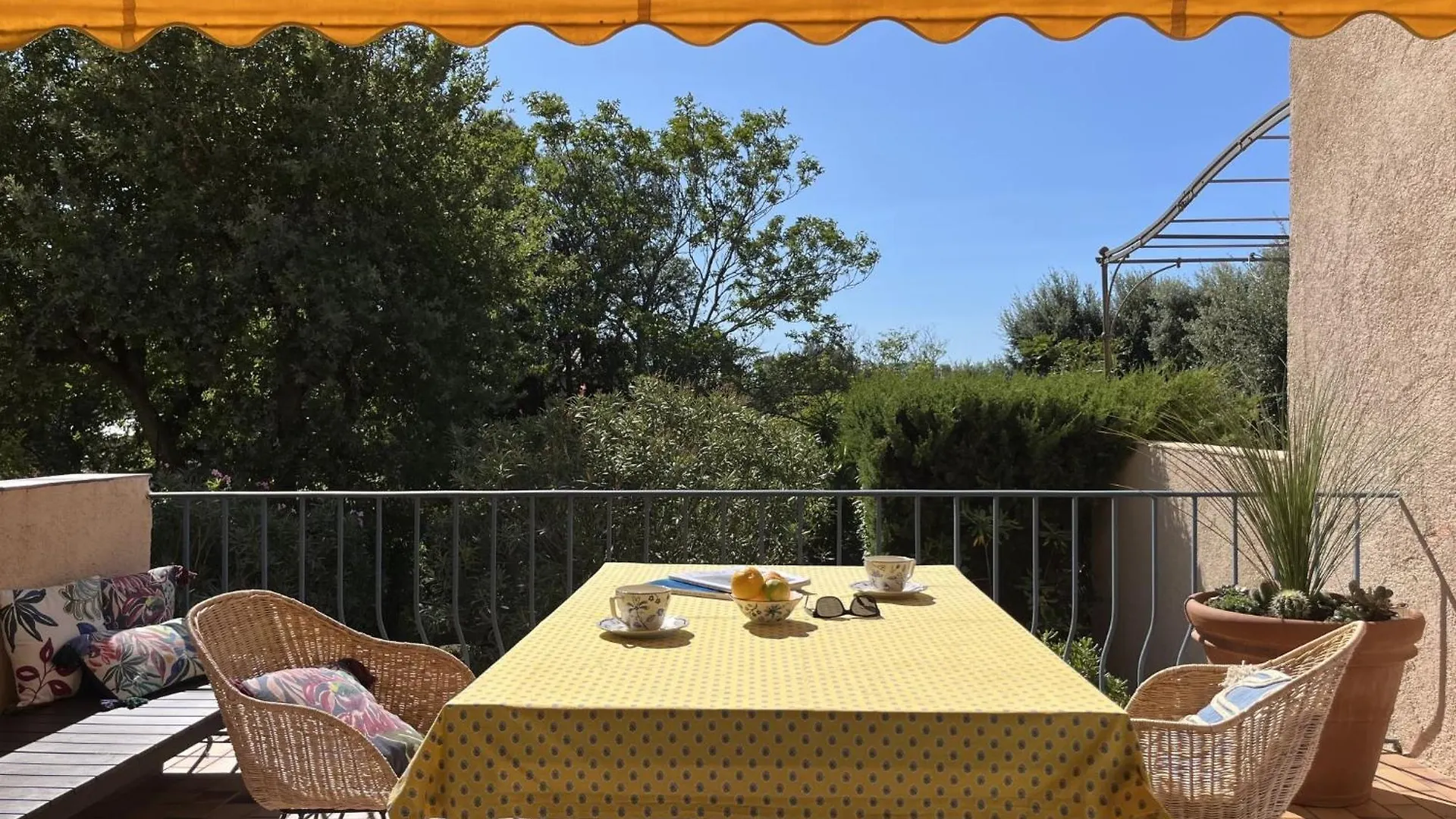 Holiday Home La Maison Bleue - Gri145 By Interhome Grimaud